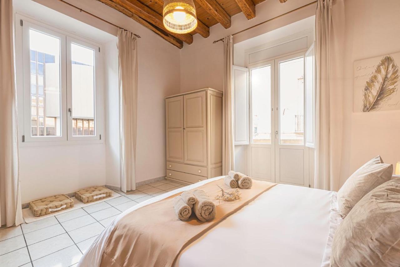 Infinity House - Cagliari Centro Apartment ภายนอก รูปภาพ